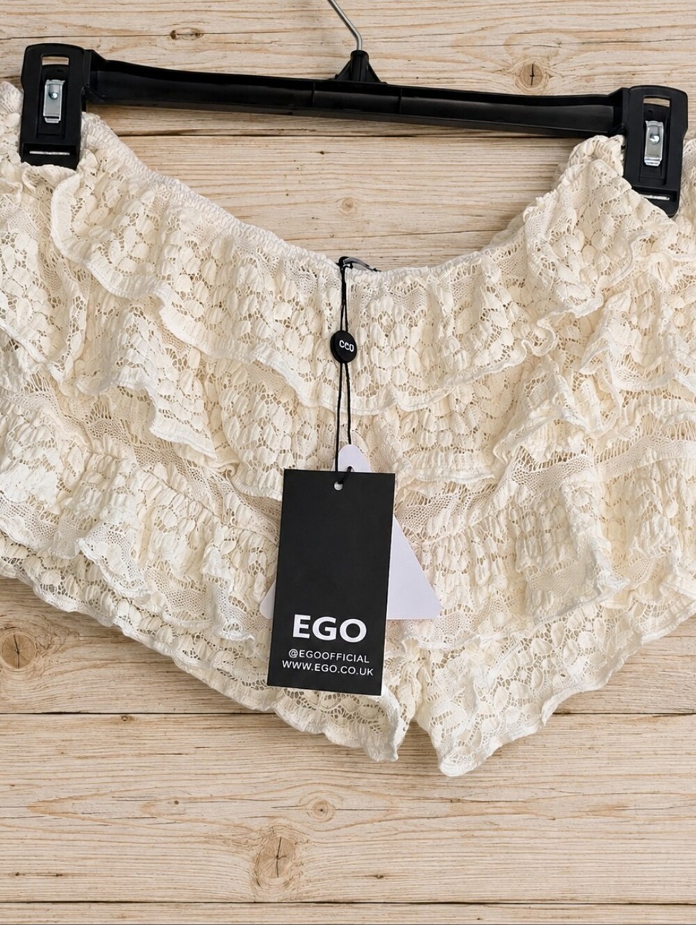 NWT EGO Cream Lace Ruffle Shorts US Size 8